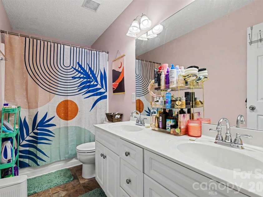 448 Guiness Place, Rock Hill, SC 29730.  MLS# CAR4407380, YatesRealty ID 42103. 