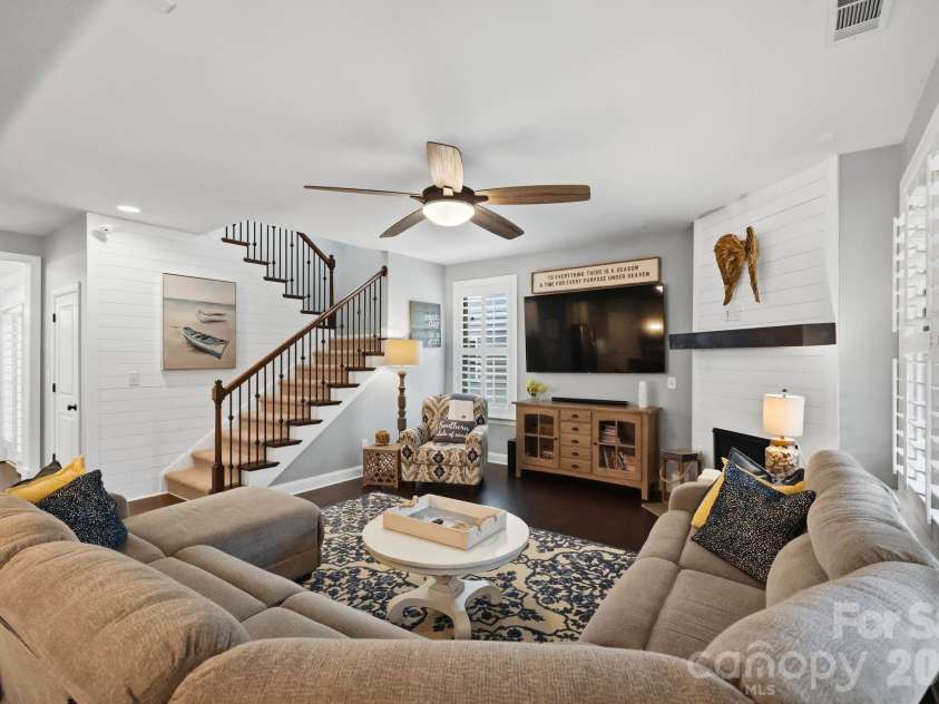 109 Heron Cove Loop, Mooresville, NC 28117.  MLS# CAR4406863, YatesRealty ID 42104. 