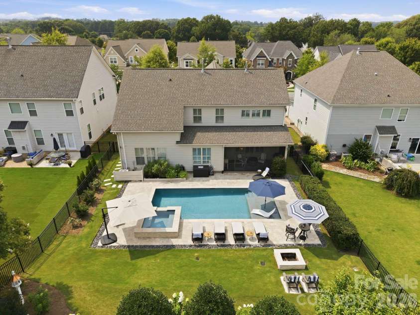 109 Heron Cove Loop, Mooresville, NC 28117.  MLS# CAR4406863, YatesRealty ID 42104. 