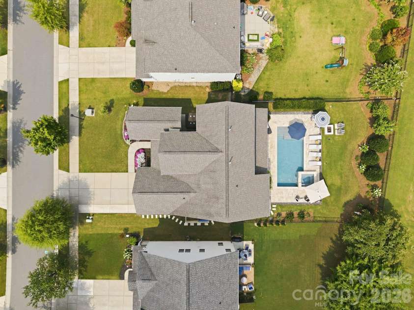 109 Heron Cove Loop, Mooresville, NC 28117.  MLS# CAR4406863, YatesRealty ID 42104. 