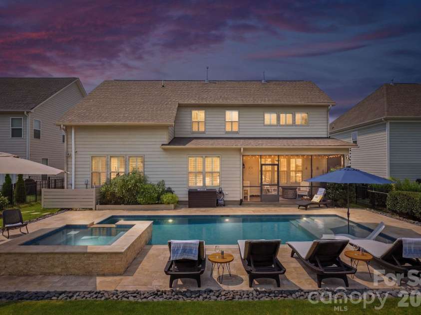 109 Heron Cove Loop, Mooresville, NC 28117.  MLS# CAR4406863, YatesRealty ID 42104. 