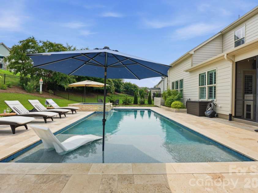 109 Heron Cove Loop, Mooresville, NC 28117.  MLS# CAR4406863, YatesRealty ID 42104. Relax on the Tanning Ledge