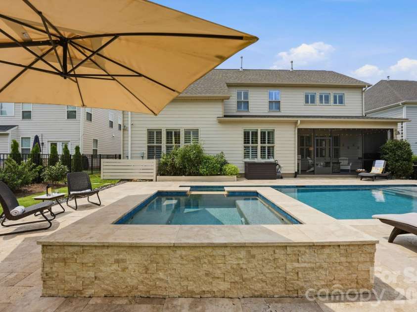 109 Heron Cove Loop, Mooresville, NC 28117.  MLS# CAR4406863, YatesRealty ID 42104. Spillover Spa