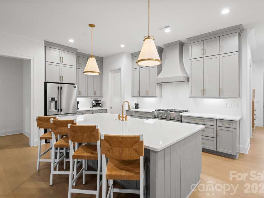 1527 St George Street, Charlotte, NC 28205.  MLS# CAR4409059, YatesRealty ID 42107. 