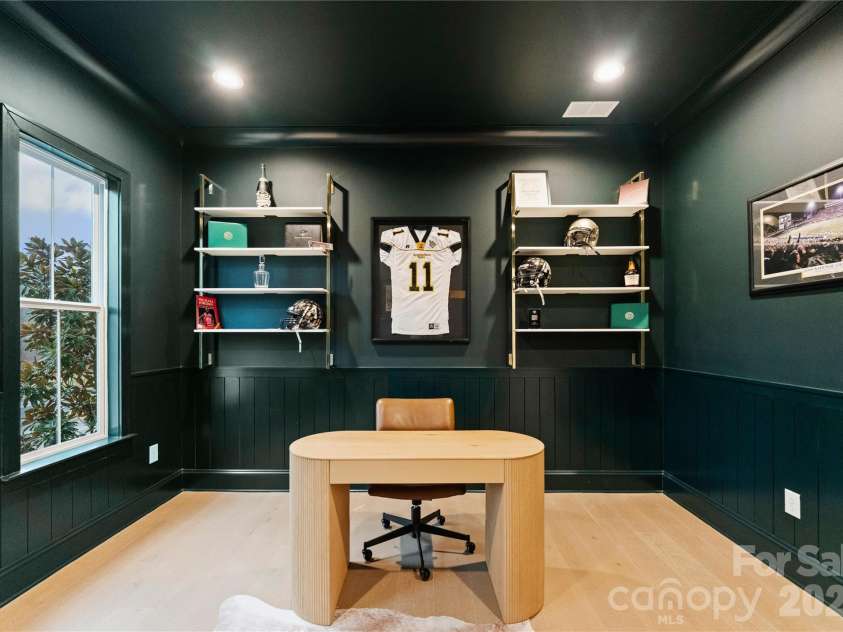 1527 St George Street, Charlotte, NC 28205.  MLS# CAR4409059, YatesRealty ID 42107. 