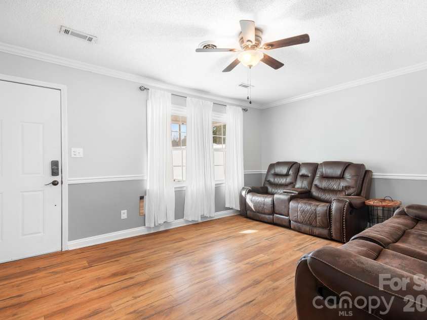 350 Pinevale Drive, Salisbury, NC 28144.  MLS# CAR4341306, YatesRealty ID 4211. 