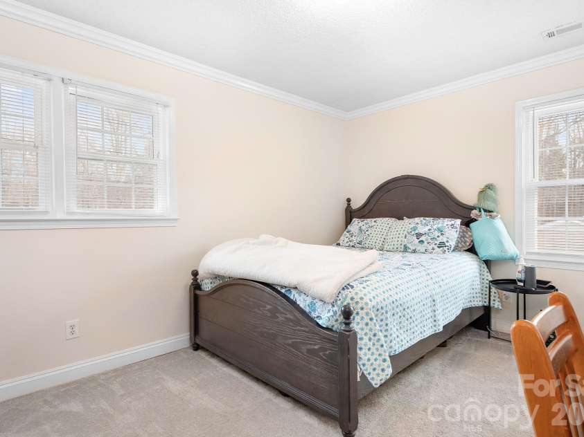 350 Pinevale Drive, Salisbury, NC 28144.  MLS# CAR4341306, YatesRealty ID 4211. 