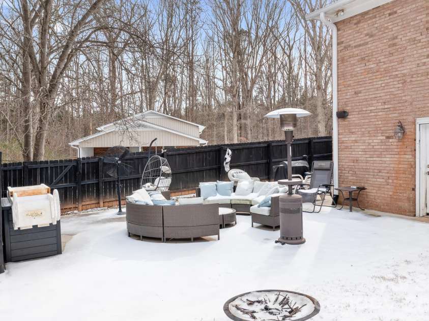 350 Pinevale Drive, Salisbury, NC 28144.  MLS# CAR4341306, YatesRealty ID 4211. 