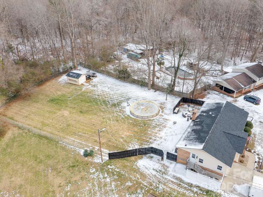 350 Pinevale Drive, Salisbury, NC 28144.  MLS# CAR4341306, YatesRealty ID 4211. 