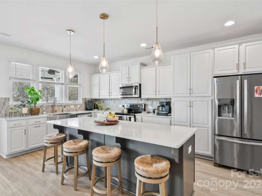 5104 Thomasville Drive, Belmont, NC 28012.  MLS# CAR4242636, YatesRealty ID 4211. 