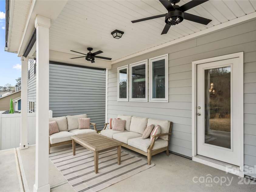 5104 Thomasville Drive, Belmont, NC 28012.  MLS# CAR4242636, YatesRealty ID 4211. Covered back porch