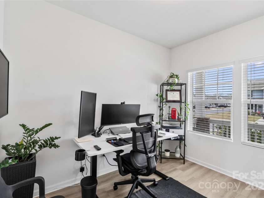 5104 Thomasville Drive, Belmont, NC 28012.  MLS# CAR4242636, YatesRealty ID 4211. Office with tons of natural light