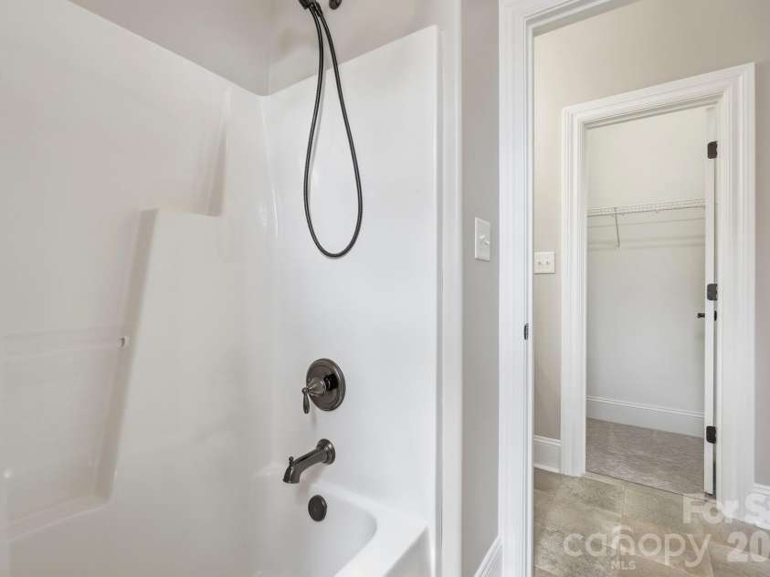 3210 Lake Shore Road, Denver, NC 28037.  MLS# CAR4404353, YatesRealty ID 42110. 