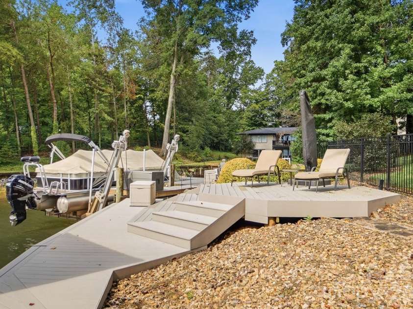 3210 Lake Shore Road, Denver, NC 28037.  MLS# CAR4404353, YatesRealty ID 42110. 