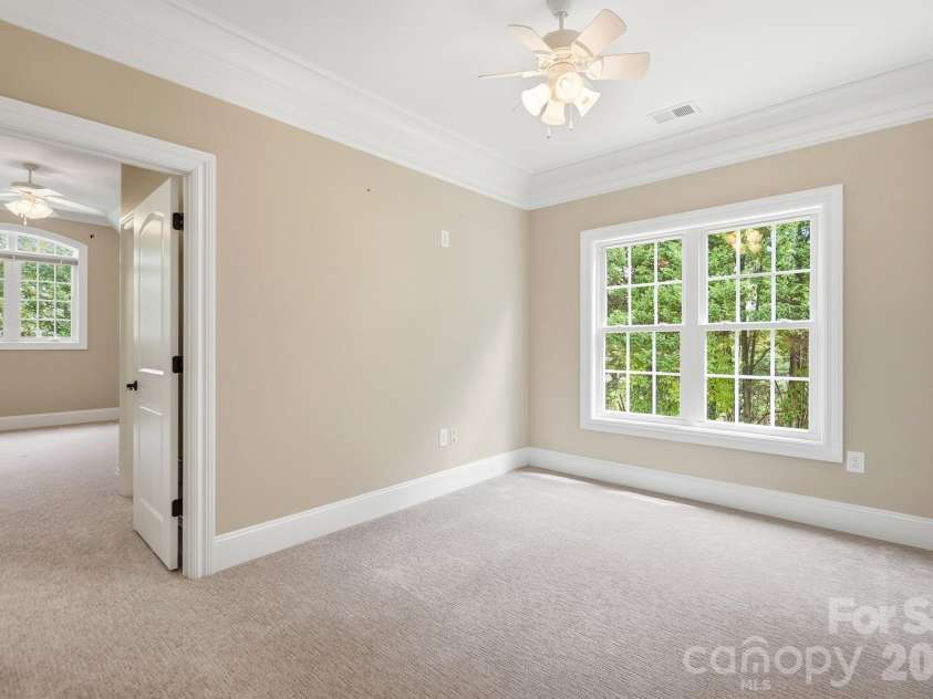 3210 Lake Shore Road, Denver, NC 28037.  MLS# CAR4404353, YatesRealty ID 42110. Flex space
