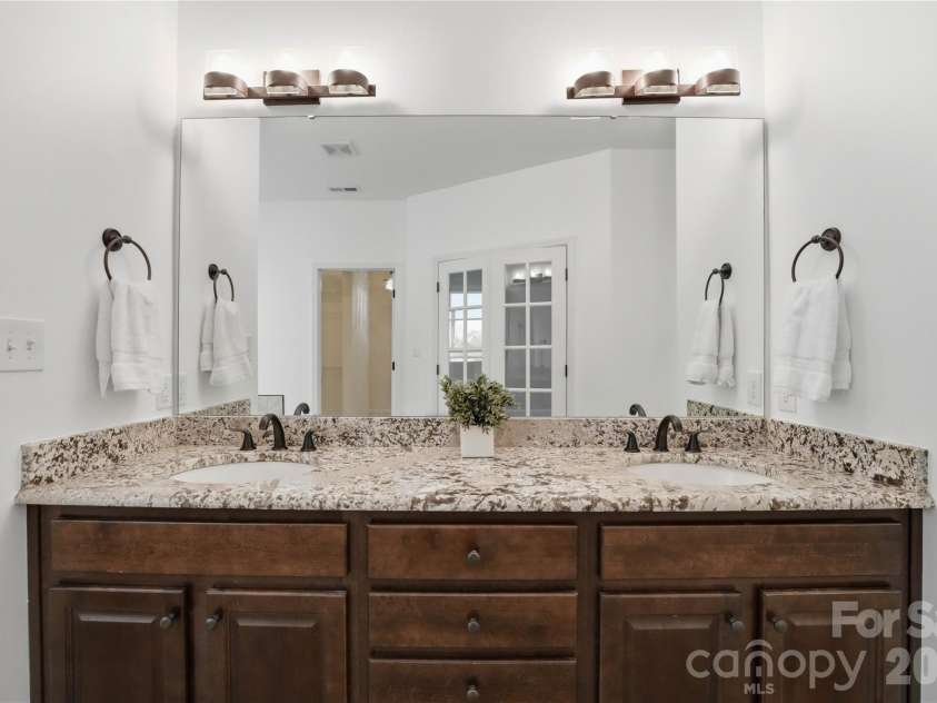 488 Mckendree Road, Mooresville, NC 28117.  MLS# CAR4410598, YatesRealty ID 42111. 