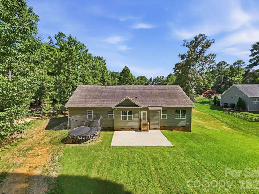 488 Mckendree Road, Mooresville, NC 28117.  MLS# CAR4410598, YatesRealty ID 42111. 