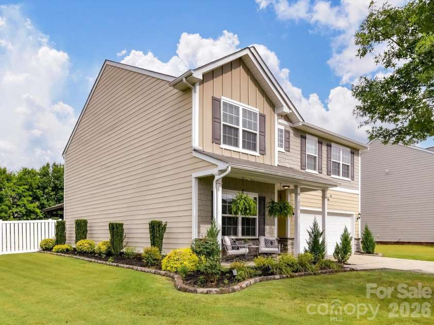 1033 Blue Stream Lane, Indian Trail, NC 28079.  MLS# CAR4392083, YatesRealty ID 42115. 