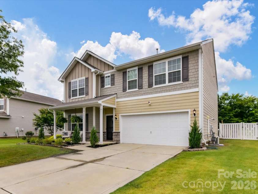 1033 Blue Stream Lane, Indian Trail, NC 28079.  MLS# CAR4392083, YatesRealty ID 42115. 