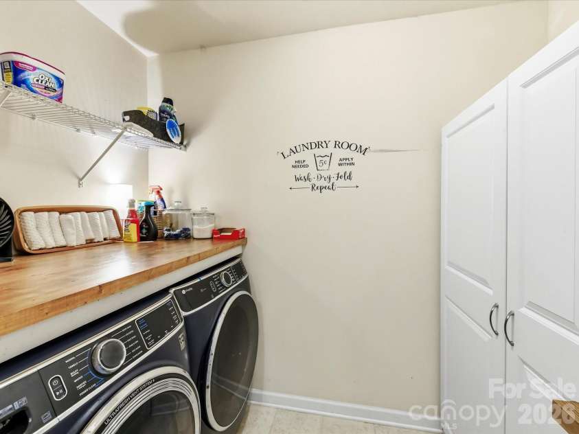 1033 Blue Stream Lane, Indian Trail, NC 28079.  MLS# CAR4392083, YatesRealty ID 42115. 
