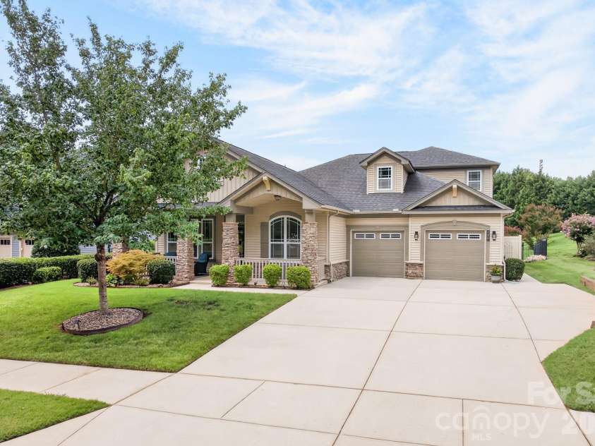 2044 Middleton Farm Drive, Belmont, NC 28012.  MLS# CAR4406929, YatesRealty ID 42119. 