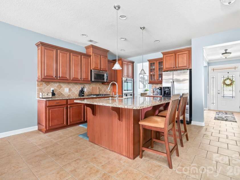 2044 Middleton Farm Drive, Belmont, NC 28012.  MLS# CAR4406929, YatesRealty ID 42119. 