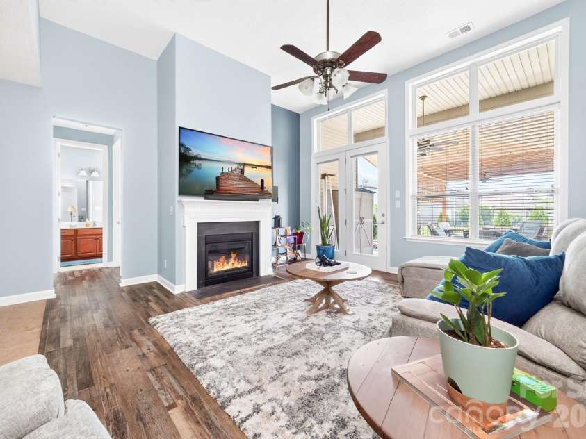 2044 Middleton Farm Drive, Belmont, NC 28012.  MLS# CAR4406929, YatesRealty ID 42119. 