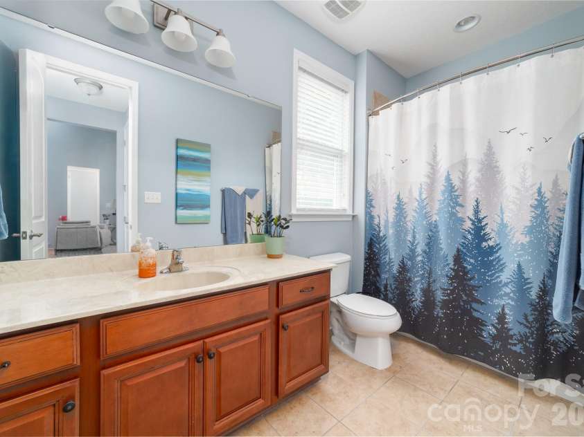 2044 Middleton Farm Drive, Belmont, NC 28012.  MLS# CAR4406929, YatesRealty ID 42119. 