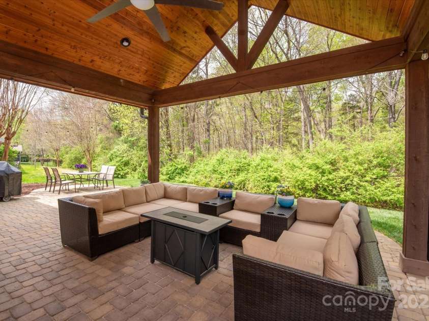 11308 Wheat Ridge Road, Charlotte, NC 28277.  MLS# CAR4241331, YatesRealty ID 4212. 