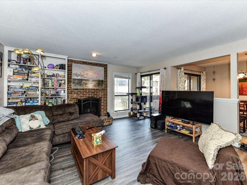7304 Winery Lane, Charlotte, NC 28227.  MLS# CAR4355435, YatesRealty ID 4212. 