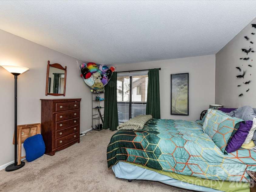 7304 Winery Lane, Charlotte, NC 28227.  MLS# CAR4355435, YatesRealty ID 4212. 