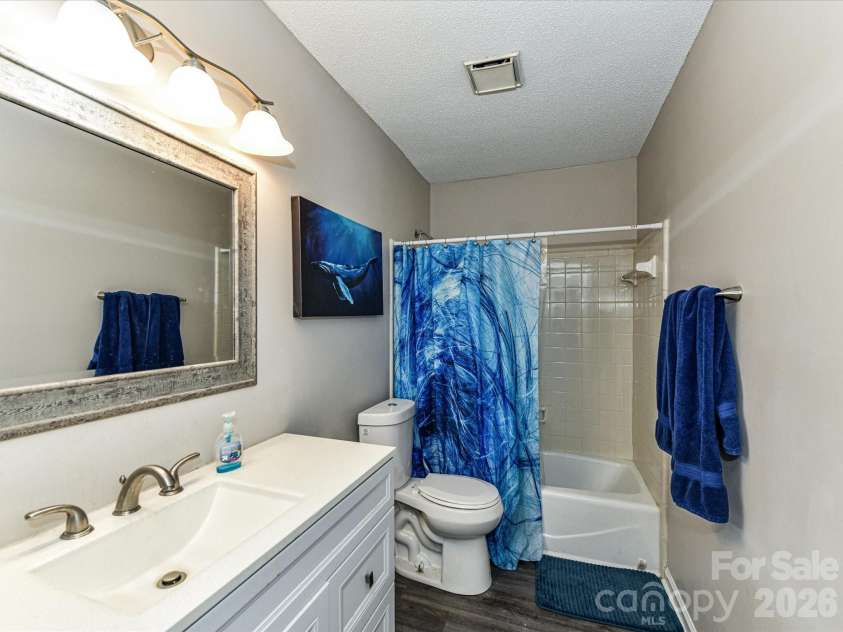 7304 Winery Lane, Charlotte, NC 28227.  MLS# CAR4355435, YatesRealty ID 4212. 