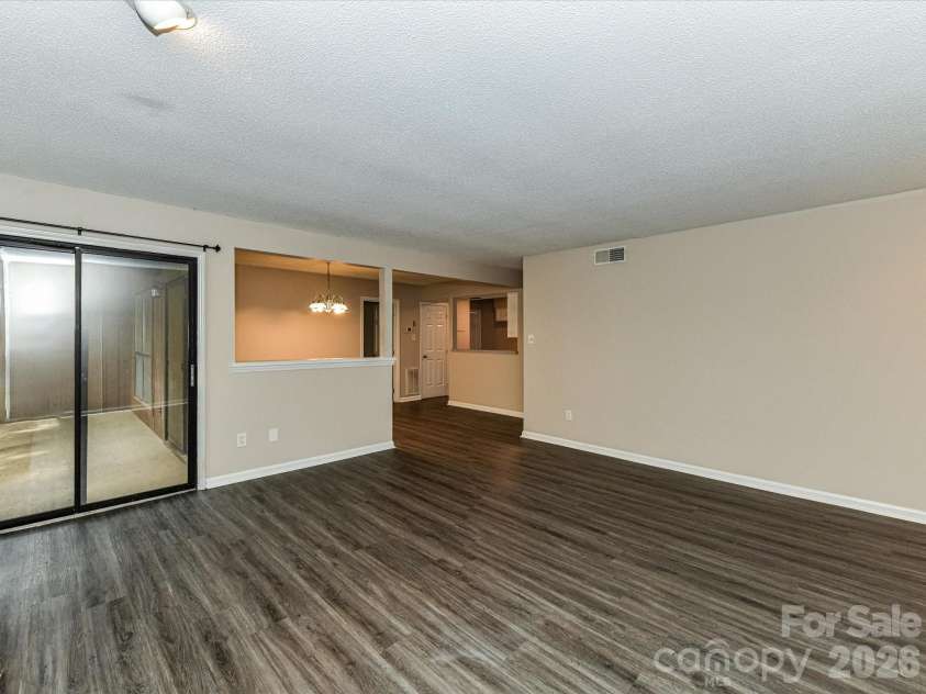 7304 Winery Lane, Charlotte, NC 28227.  MLS# CAR4355435, YatesRealty ID 4212. 