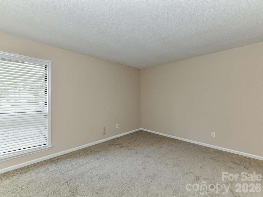 7304 Winery Lane, Charlotte, NC 28227.  MLS# CAR4355435, YatesRealty ID 4212. 