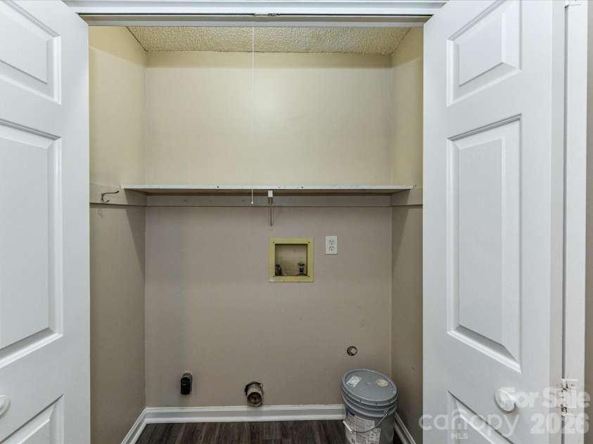 7304 Winery Lane, Charlotte, NC 28227.  MLS# CAR4355435, YatesRealty ID 4212. 