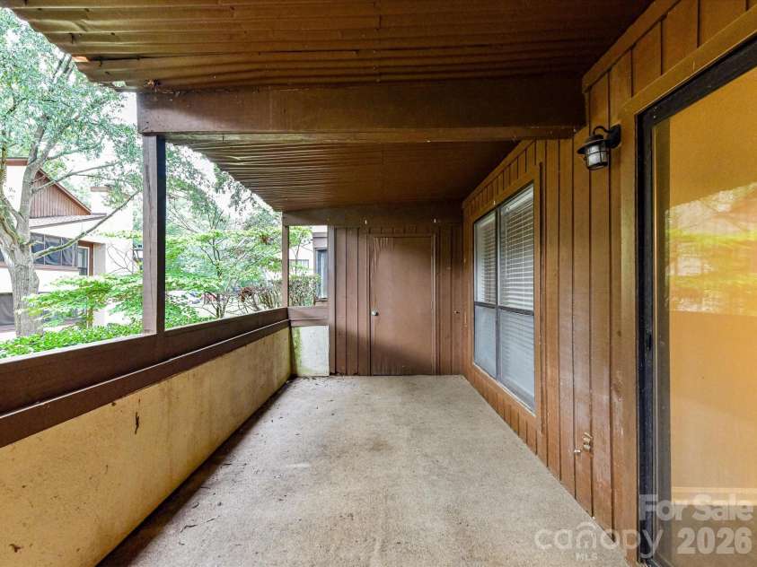 7304 Winery Lane, Charlotte, NC 28227.  MLS# CAR4355435, YatesRealty ID 4212. 