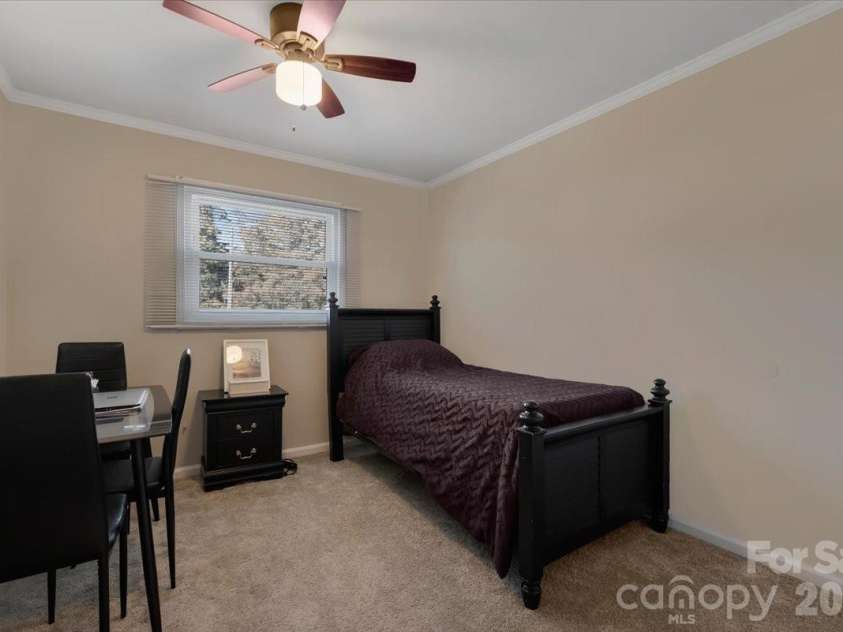 7920 Shady Oak Trail, Charlotte, NC 28210.  MLS# CAR4339968, YatesRealty ID 4212. 