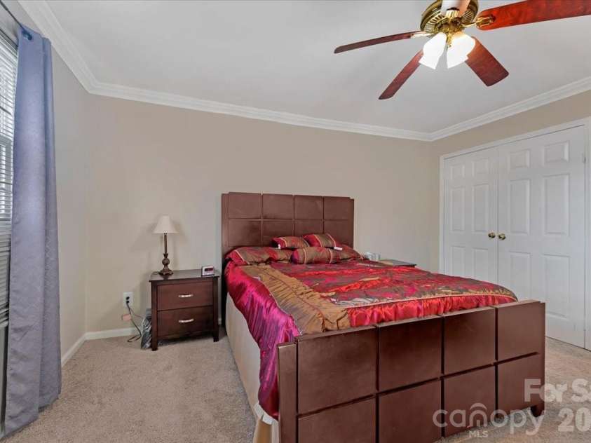 7920 Shady Oak Trail, Charlotte, NC 28210.  MLS# CAR4339968, YatesRealty ID 4212. 