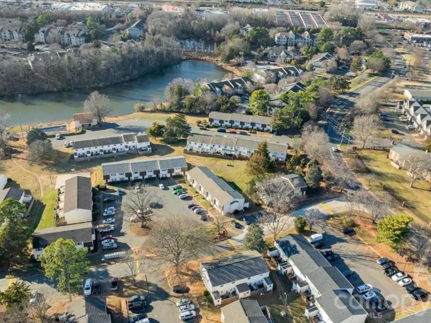 7920 Shady Oak Trail, Charlotte, NC 28210.  MLS# CAR4339968, YatesRealty ID 4212. 