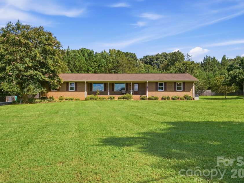 15513 Thompson Road, Mint Hill, NC 28227.  MLS# CAR4412227, YatesRealty ID 42120. 