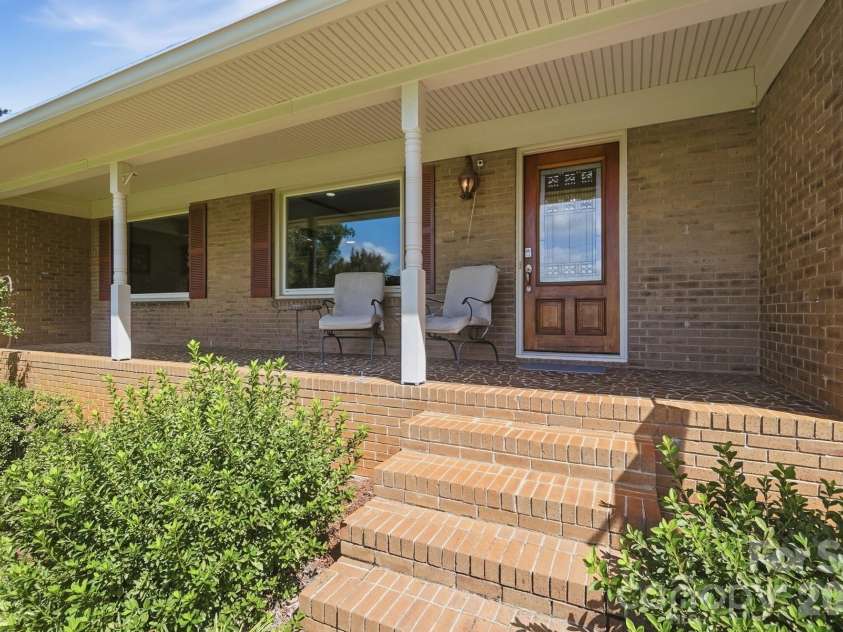 15513 Thompson Road, Mint Hill, NC 28227.  MLS# CAR4412227, YatesRealty ID 42120. 
