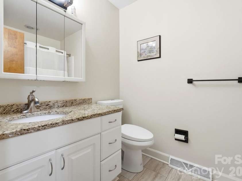 15513 Thompson Road, Mint Hill, NC 28227.  MLS# CAR4412227, YatesRealty ID 42120. 