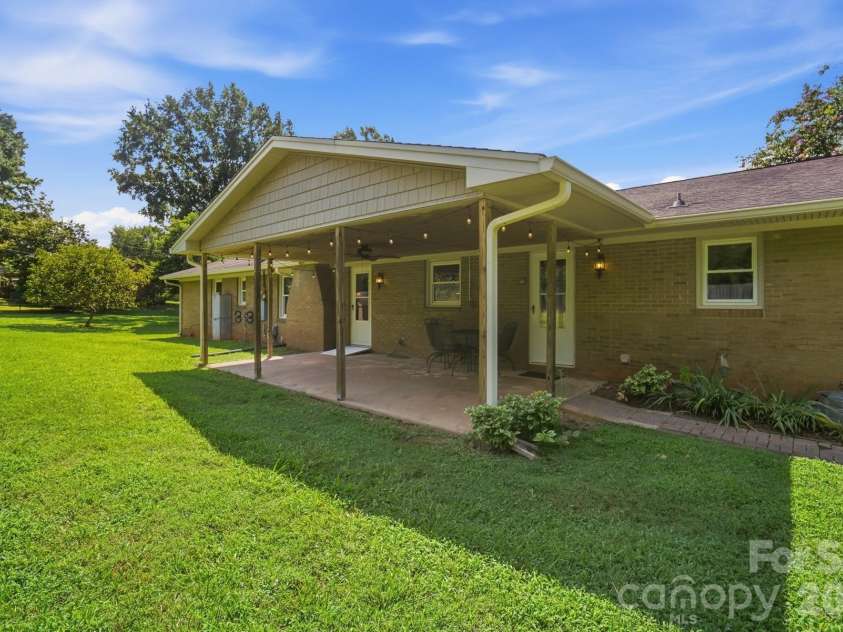 15513 Thompson Road, Mint Hill, NC 28227.  MLS# CAR4412227, YatesRealty ID 42120. 