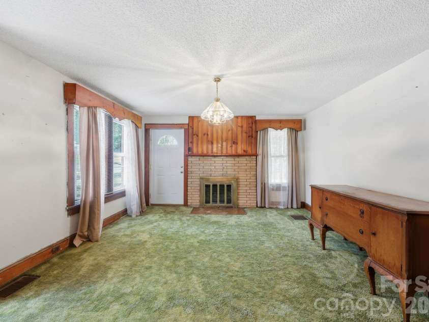 1303 Bringle Ferry Road, Salisbury, NC 28144.  MLS# CAR4404807, YatesRealty ID 42121. 