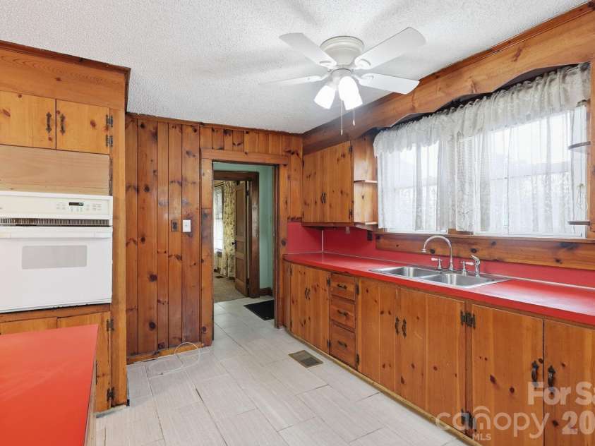 1303 Bringle Ferry Road, Salisbury, NC 28144.  MLS# CAR4404807, YatesRealty ID 42121. 