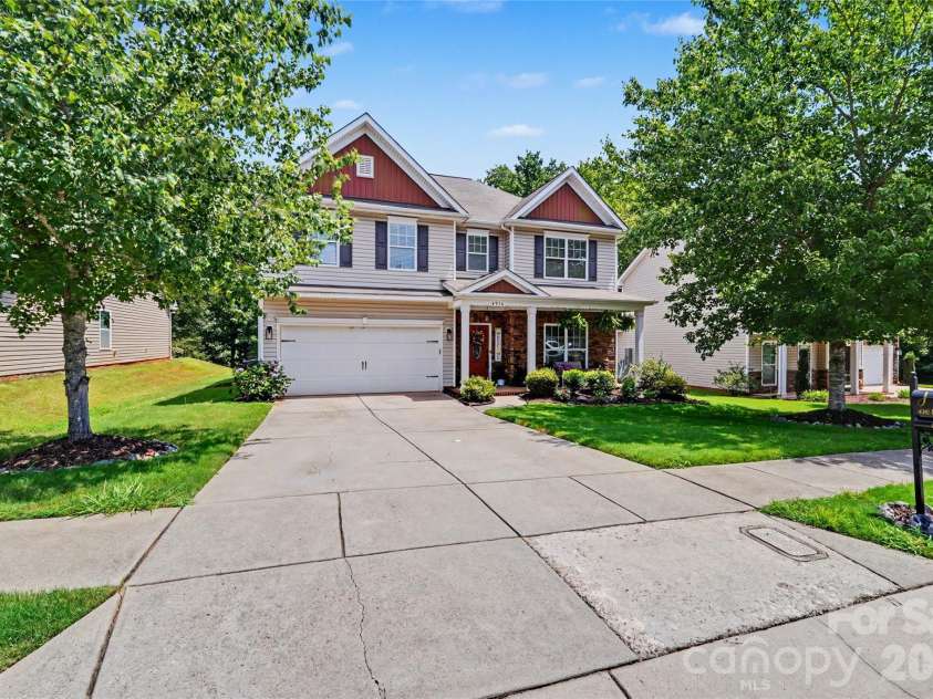 4916 Elementary View Drive, Charlotte, NC 28269.  MLS# CAR4406604, YatesRealty ID 42123. 