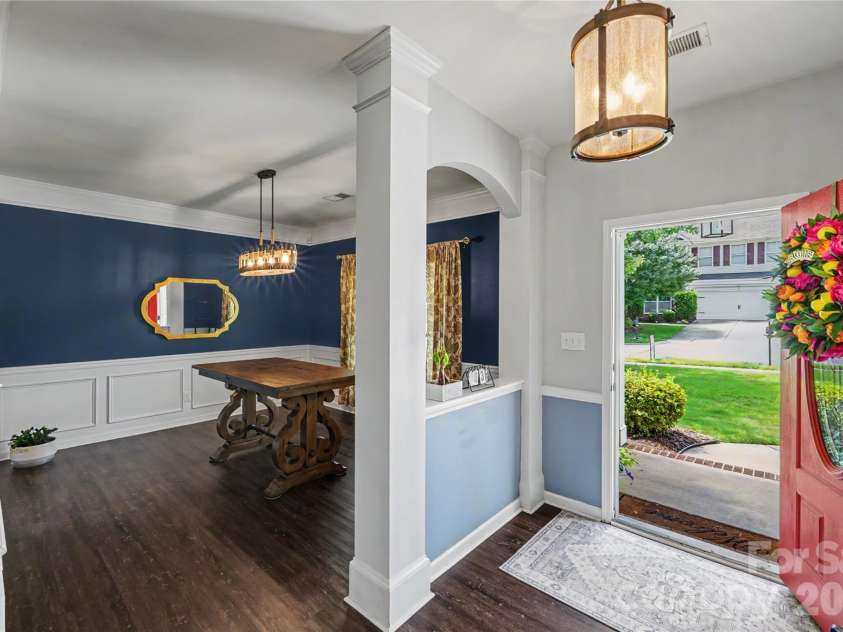 4916 Elementary View Drive, Charlotte, NC 28269.  MLS# CAR4406604, YatesRealty ID 42123. 