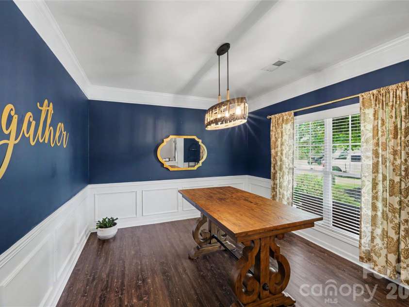 4916 Elementary View Drive, Charlotte, NC 28269.  MLS# CAR4406604, YatesRealty ID 42123. 