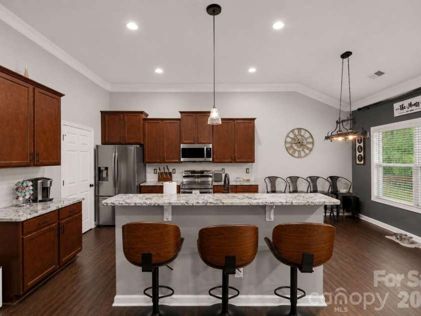 4916 Elementary View Drive, Charlotte, NC 28269.  MLS# CAR4406604, YatesRealty ID 42123. 