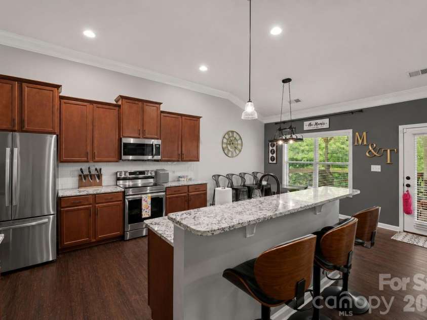 4916 Elementary View Drive, Charlotte, NC 28269.  MLS# CAR4406604, YatesRealty ID 42123. 